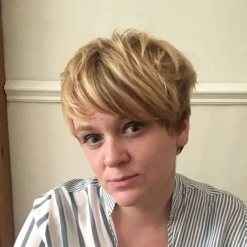 Dr Kasia Szymanska